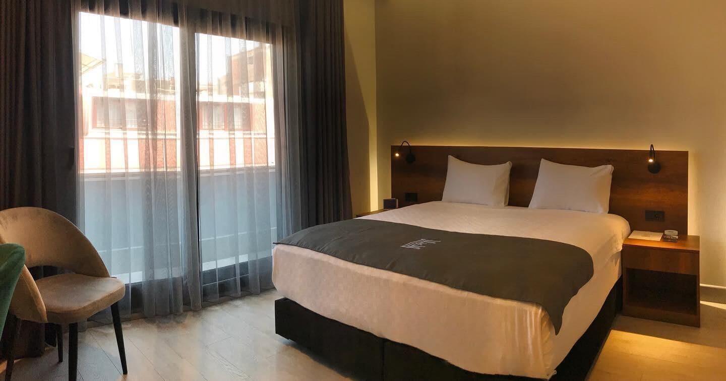 Emen'S Otel Smirne Esterno foto