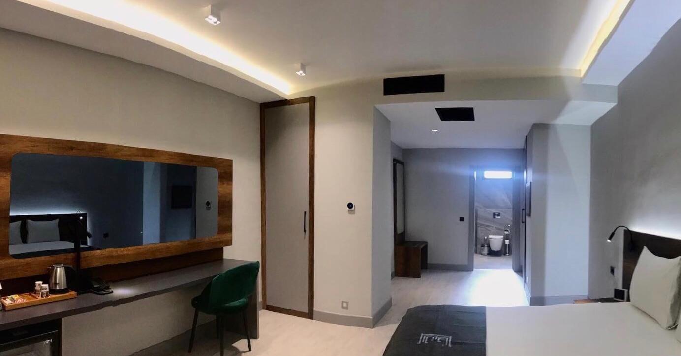 Emen'S Otel Smirne Esterno foto